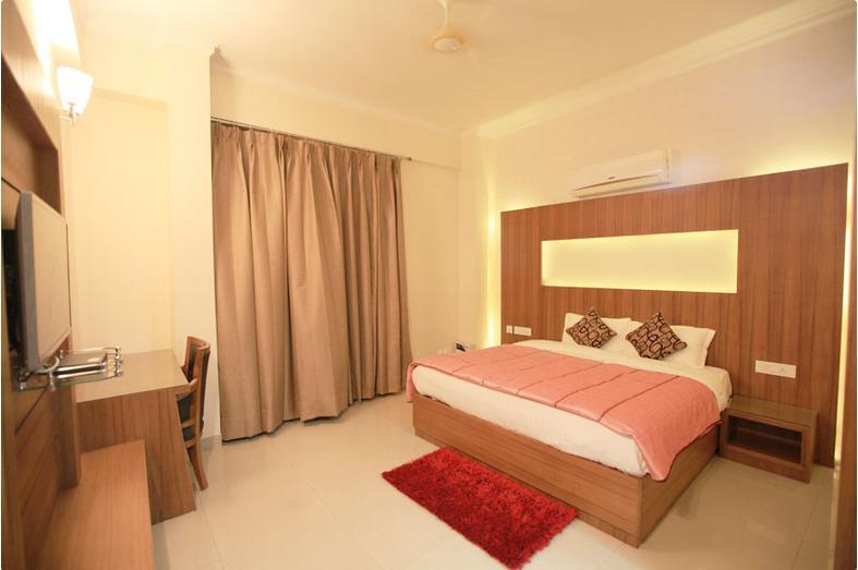 Neo Classic Hotel Chandīgarh Exterior foto