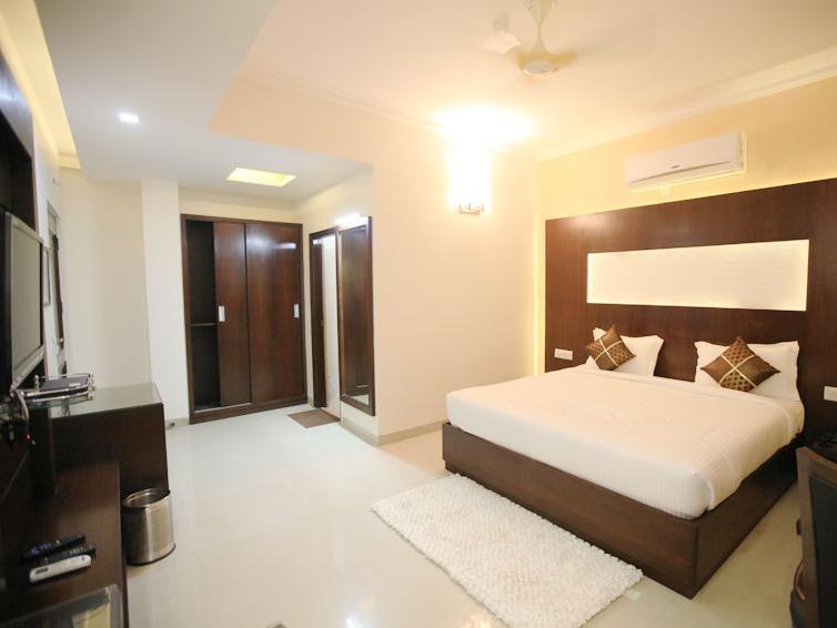 Neo Classic Hotel Chandīgarh Exterior foto